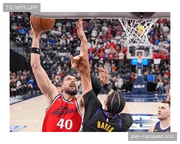 快船不敌国王,数据分析显示对手针对祖巴茨的挡拆外弹策略奏效。